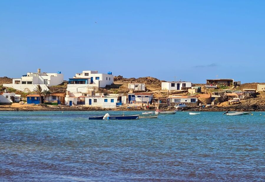 Corralejo: E-Bike Rental with Map to Popcorn Beach - What the $39 price really covers