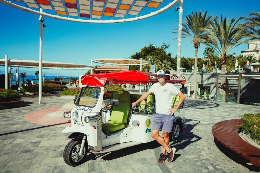 Costa Adeje: Tuk Tuk Tour - The electric tuk tuk ride and seating