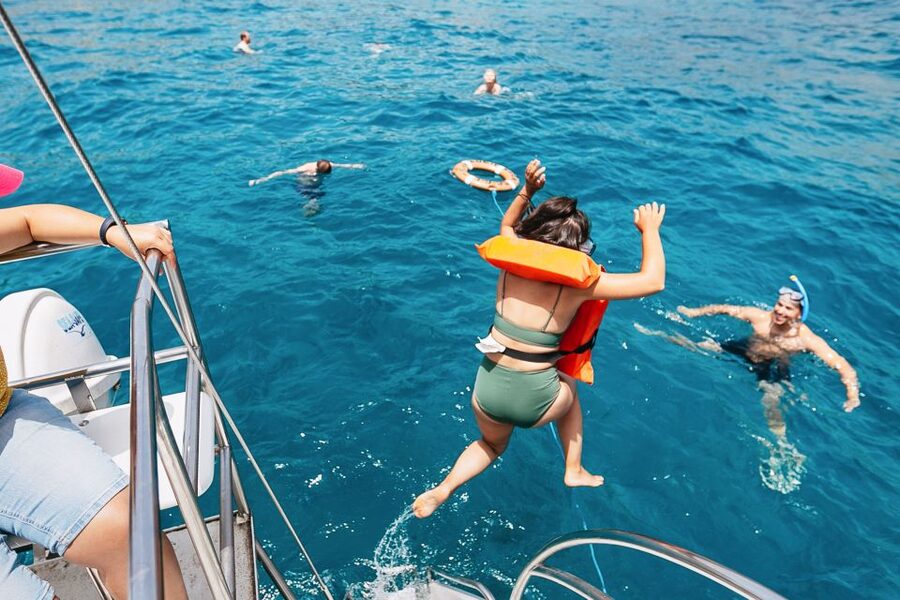 Costa Adeje: Whale Watching Catamaran Tour with Drinks - Drinks, Sandwiches, and the Everyday Value