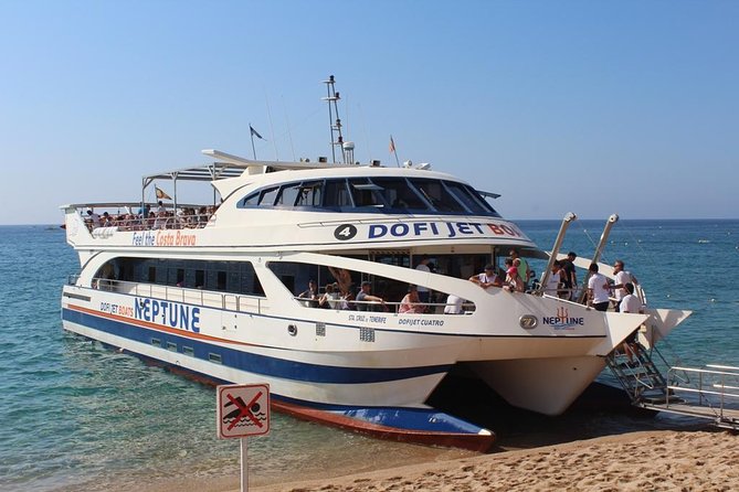 Costa Brava Day Sightseeing Tour with Boat Trip from Barcelona - Lloret de Mar: one hour in a resort town