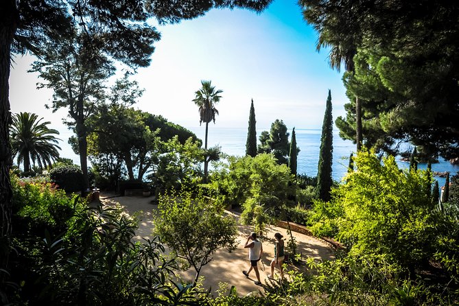 Costa Brava & Medieval Village Tour with Lunch - Castle views and a generous Catalan lunch