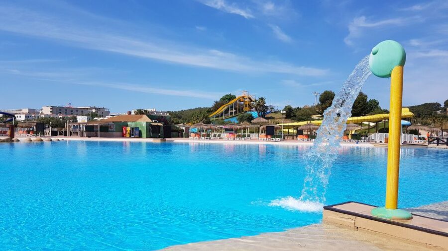 Costa Dorada: Aquopolis Entry Ticket - Waikiki Lagoon For Younger Children