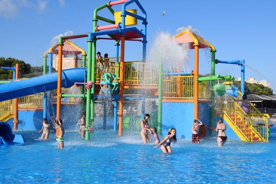 Costa Dorada: Aquopolis Entry Ticket - Queues, Loungers, And Extra Costs