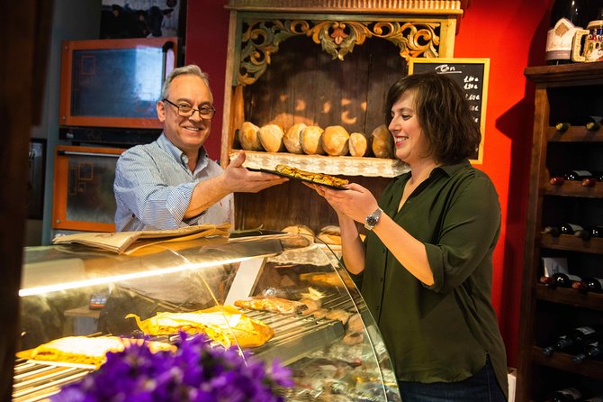 De Mercados: A Neighborhood Market and Food Tour - Booking details that affect your day
