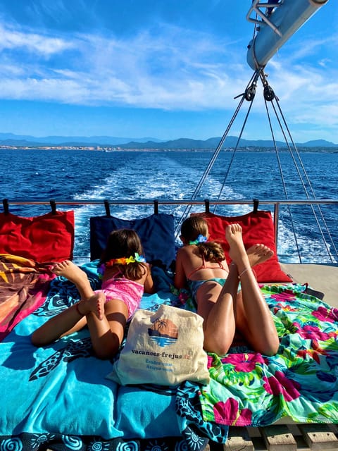 Denia: Cova Tallada Catamaran Tour and Swimming Stop - Practical advice for a smoother outing