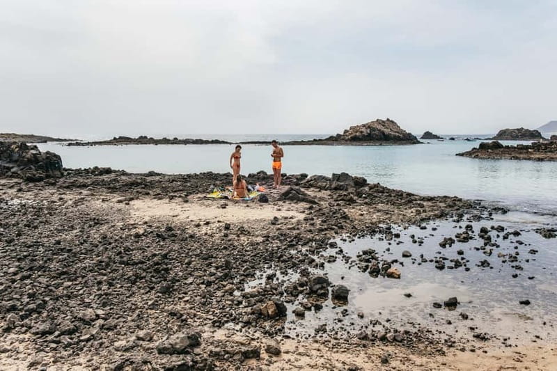 Desde Corralejo: Lobos Island Ferry with Optional Transfer - Key points before you book