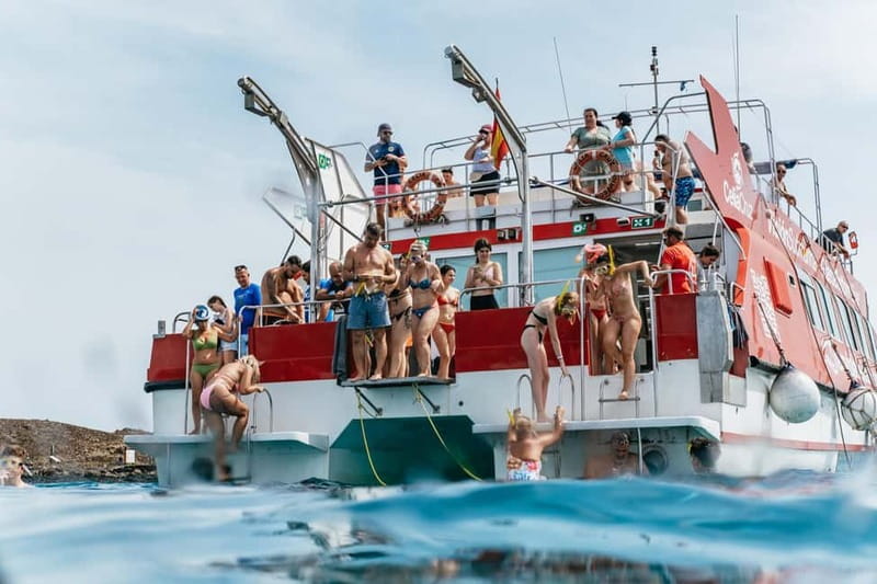 Desde Corralejo: Lobos Island Ferry with Optional Transfer - Why this ferry is a good way to see Lobos Island
