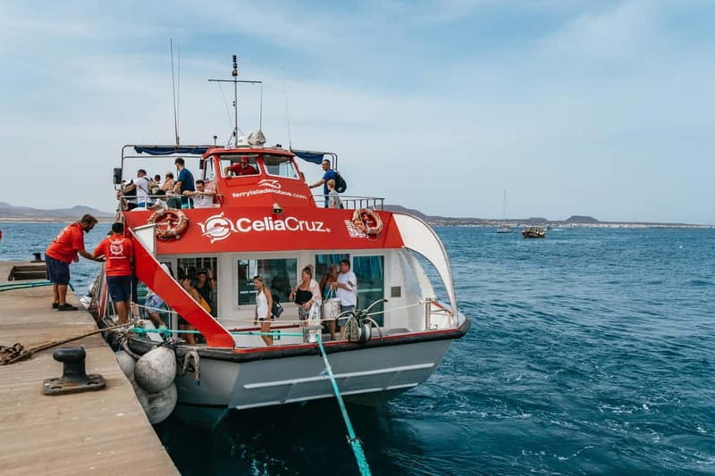 Desde Corralejo: Lobos Island Ferry with Optional Transfer - Beaches, lagoons, and volcanic walking
