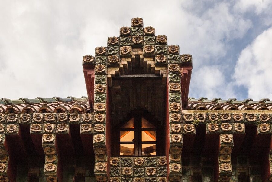 El Capricho Entrance Ticket - Who Will Enjoy El Capricho Most?