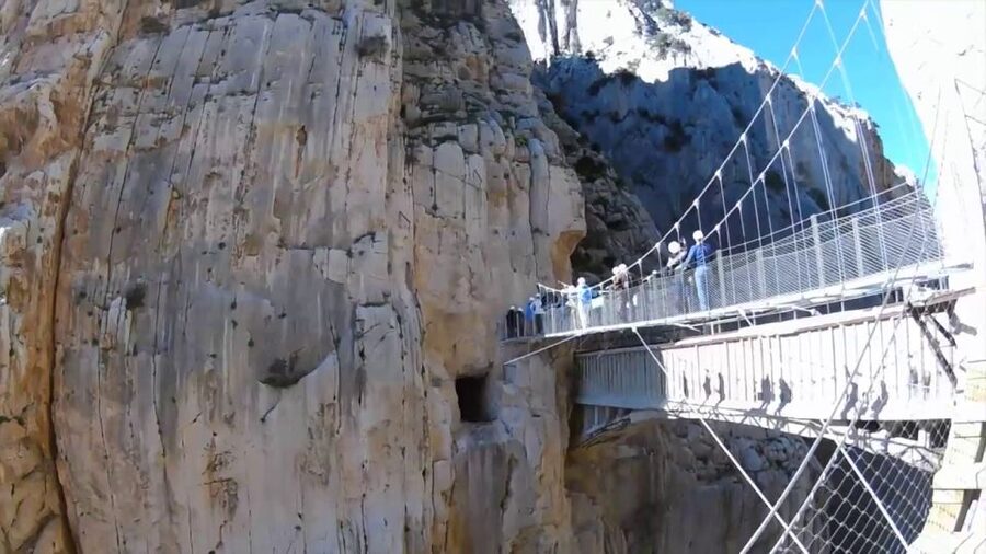 El Chorro: Caminito del Rey Gorge Route Guided Walking Tour - Why the Caminito del Rey feels so special