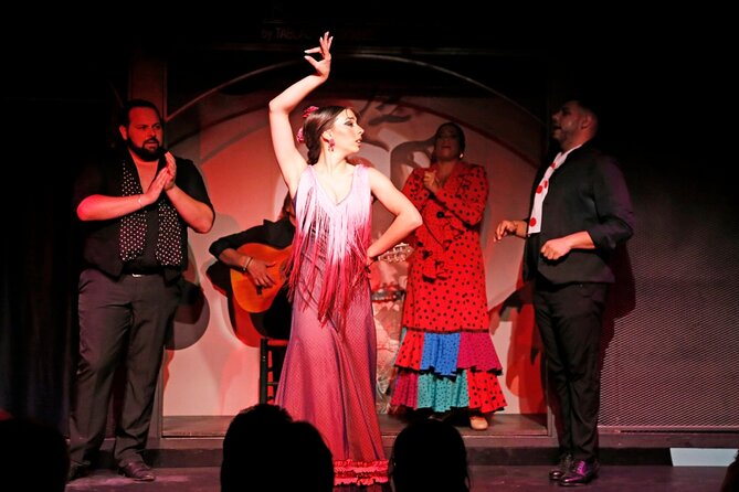 El Duende Flamenco Show with drink option at La Rambla Barcelona - Why this La Rambla flamenco show works