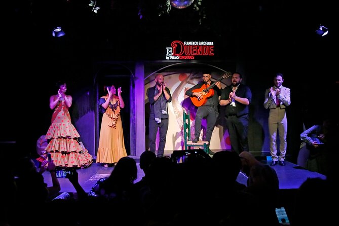 El Duende Flamenco Show with drink option at La Rambla Barcelona - Keeping the room quiet for the artists