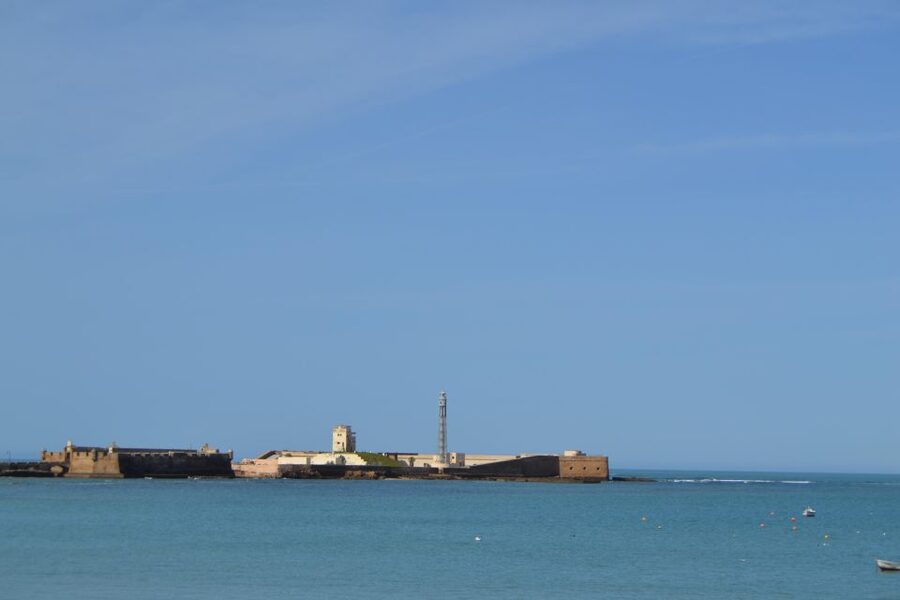 English Cádiz Tour: Walking Tour with Local Guide - Who will enjoy this walk most