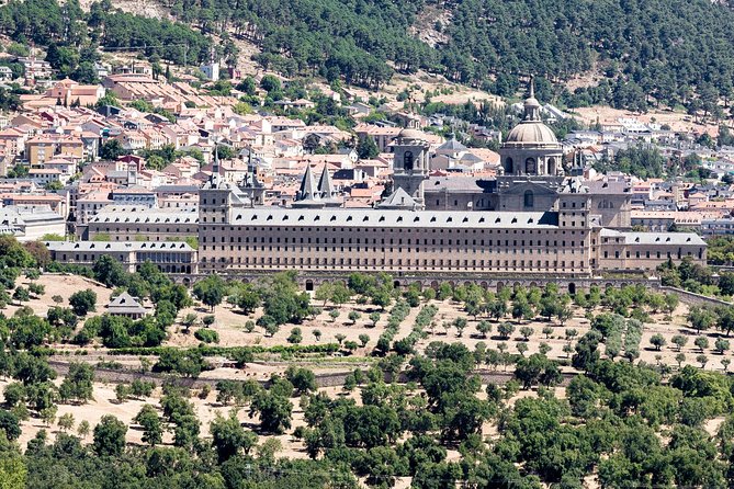 Escorial Monastery and the Valley of the Fallen from Madrid - The guide and language question