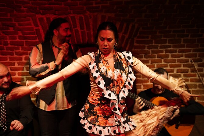 Essential Flamenco: Pure Flamenco Show in the Heart of Madrid - Timing the show around your Madrid plans