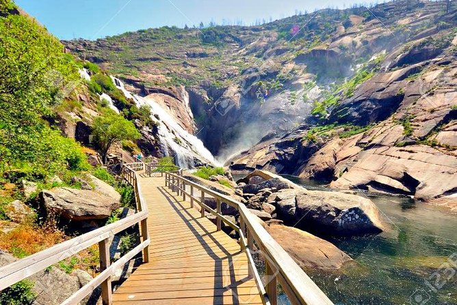 Excursion to Finisterre + Muxia + Costa da Morte (7 stops) - Ponte Maceira Starts the Day with a Pleasant Surprise