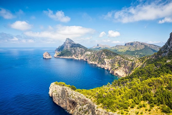 Explore Mallorca in Your Own Formula One Car - Palma port adds a city stop