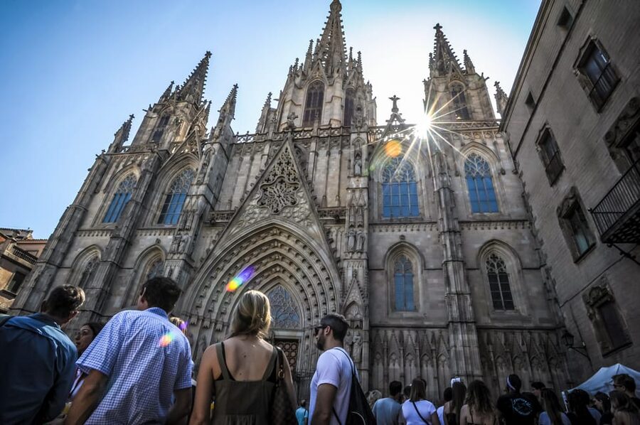 Fast Track: Sagrada Familia & Barcelona Full-Day Tour - Montjuïc and the city from above
