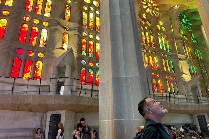 Fast Track Sagrada Familia Guided Tour - Outside facades and details worth slowing down for