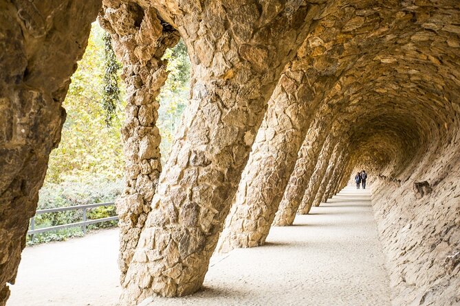 Fast Track Sagrada Familia & Park Guell the best of Gaudí - Walking from the basilica to the coach