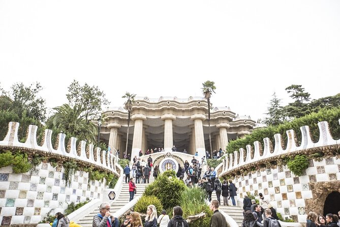 Fast Track Sagrada Familia & Park Guell the best of Gaudí - Park Güell and Gaudí’s playful side