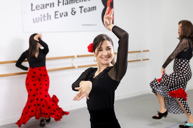 Flamenco Dance Class in Seville with optional Flamenco Costume - Why this one-hour class works so well