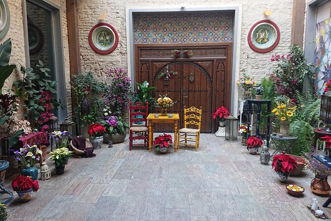 Flamenco Show at Casa de la Memoria Admission Ticket - Heat, comfort, and the limits of a historic room