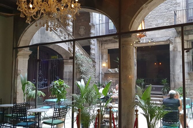 Flamenco Show at Dalmases Palace in Barcelona - What happens during the 55-minute performance
