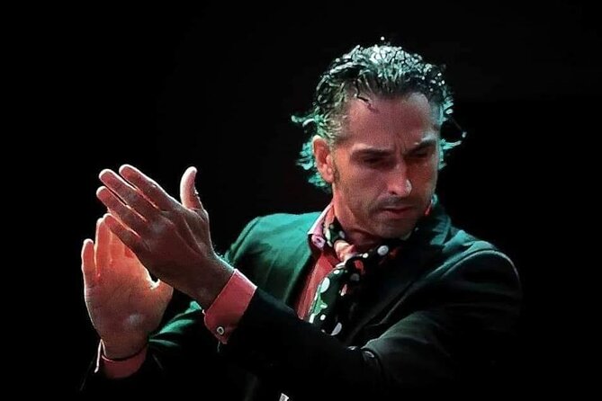 Flamenco Show at Tablao Alvarez Quintero in Seville - The 60-minute performance: dancers, guitar, and song
