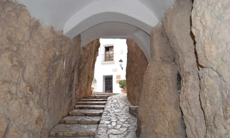 From Alicante: Guadalest, Altea & ticket in Algar Waterfalls - The guide and driver make a real difference