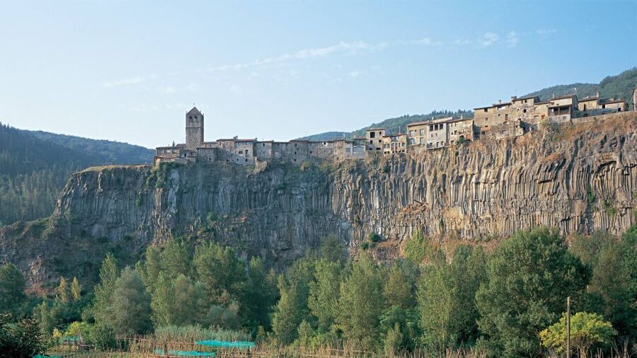 From Barcelona: Besalú & Medieval Towns Tour w/ Hotel Pickup - Is $116 a fair price?