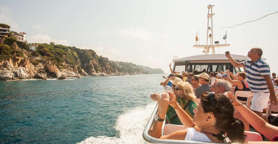 From Barcelona: Costa Brava Day Tour with Boat Trip - Lloret de Mar: one and a half hours by the sea