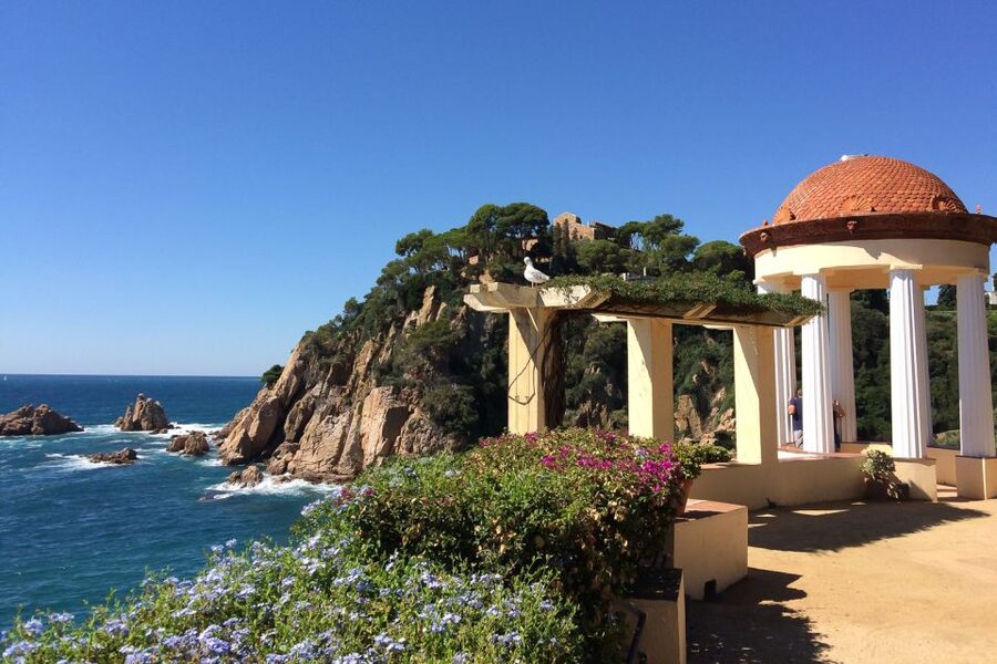 From Barcelona: Costa Brava Day Tour with Lunch - Leaving Barcelona for the Costa Brava