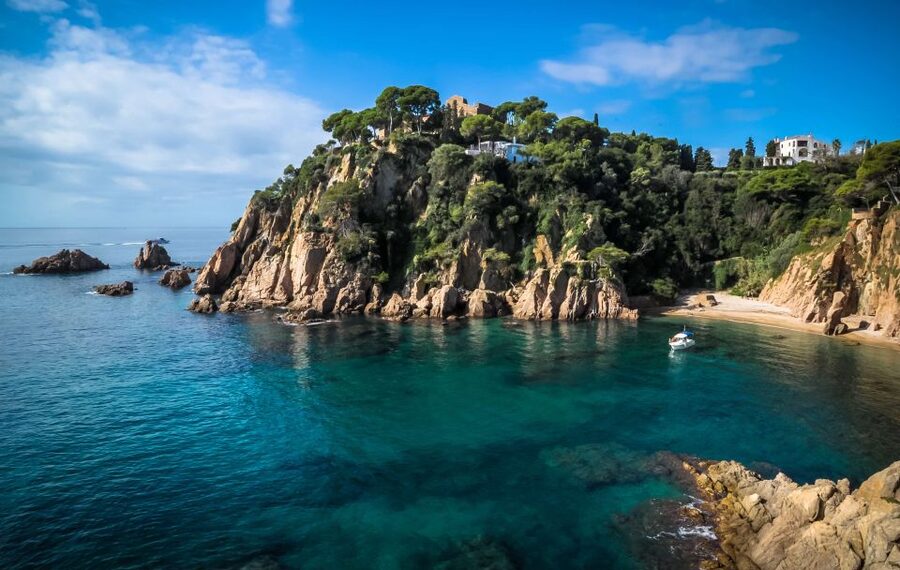 From Barcelona: Costa Brava Day Tour with Lunch - What the 10-hour schedule feels like