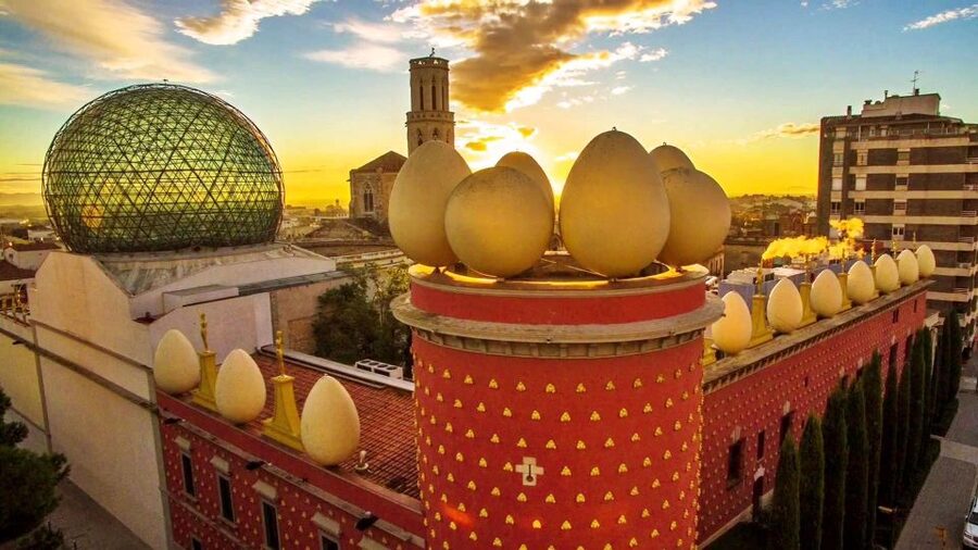 From Barcelona: Dalí Triangle and Cadaques Tour - Inside the Dalí Theatre and Museum