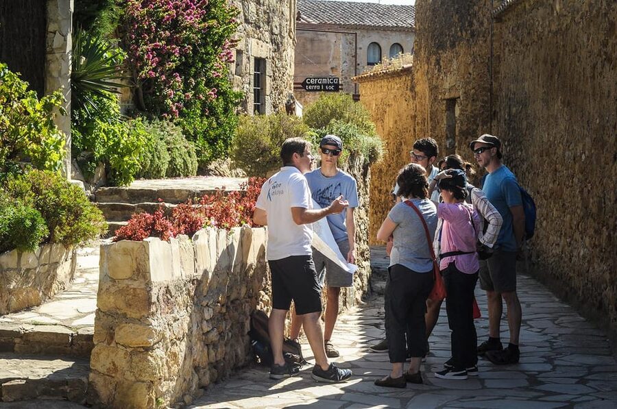 From Barcelona: Girona and Costa Brava Day Tour - What to bring and how to prepare