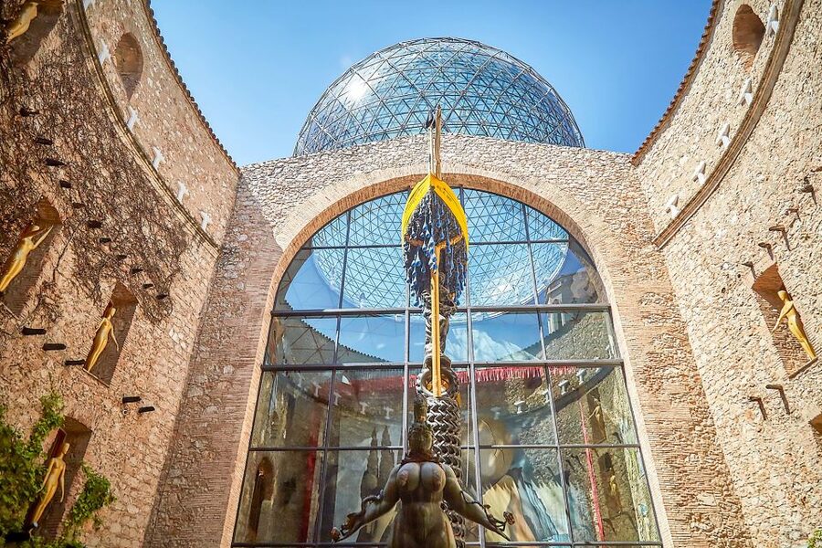 From Barcelona: Girona and Dalí Museum Small-group Day Tour - Entering the Dalí Theatre-Museum