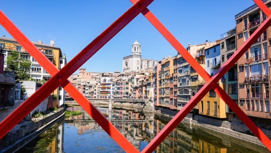 From Barcelona: Girona Guided Tour & Dalí Museum in Figueres - Girona’s old town, cathedral, and city walls