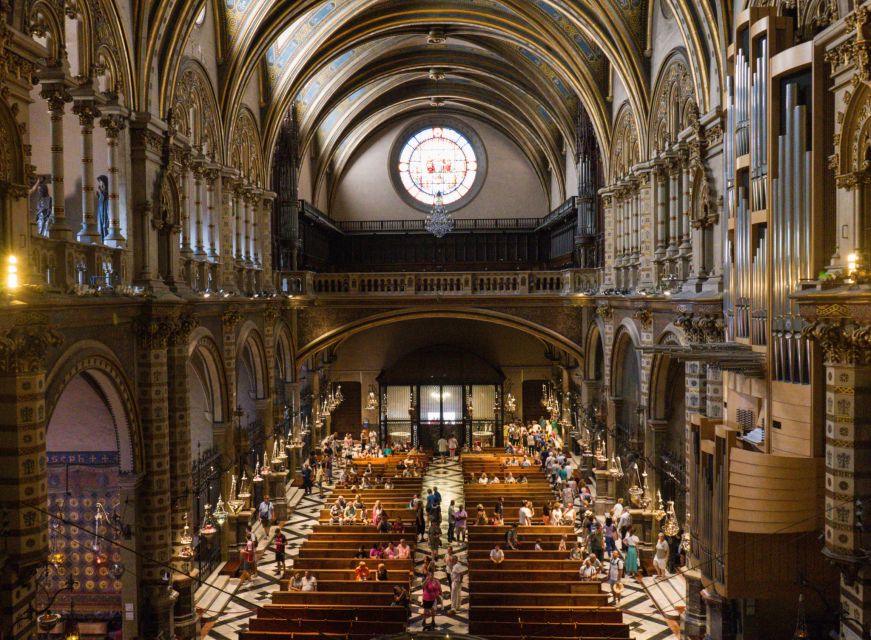 From Barcelona: Half-Day Montserrat Experience - Small details that make the morning better