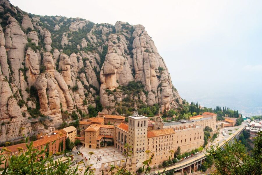 From Barcelona: Montserrat Tour, Rack Railway & Licor Taste - Ten minutes for monk-made liqueurs