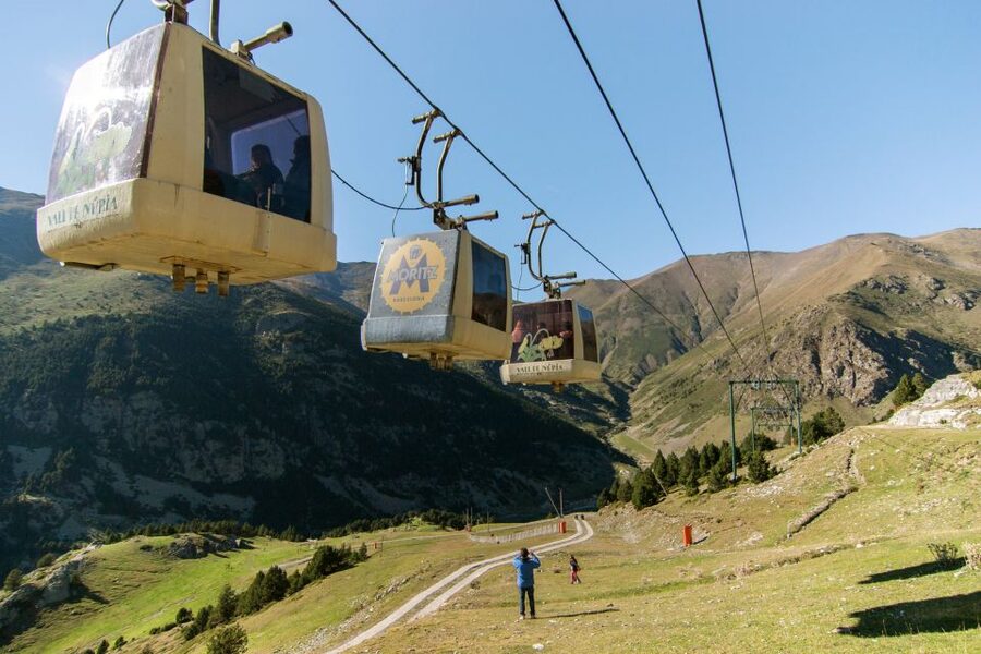From Barcelona: Pyrenees Mountains Day Tour - How the transport and timing affect the experience