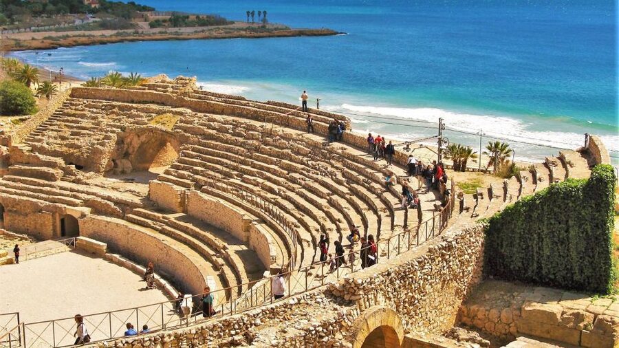 From Barcelona: Tarragona & Sitges Full Day Tour with Pickup - San Sebastián Beach and the final free time