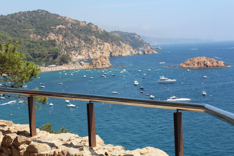 From Barcelona: Tossa de Mar Day Tour with Beach Time - Six hours to eat, swim, and wander