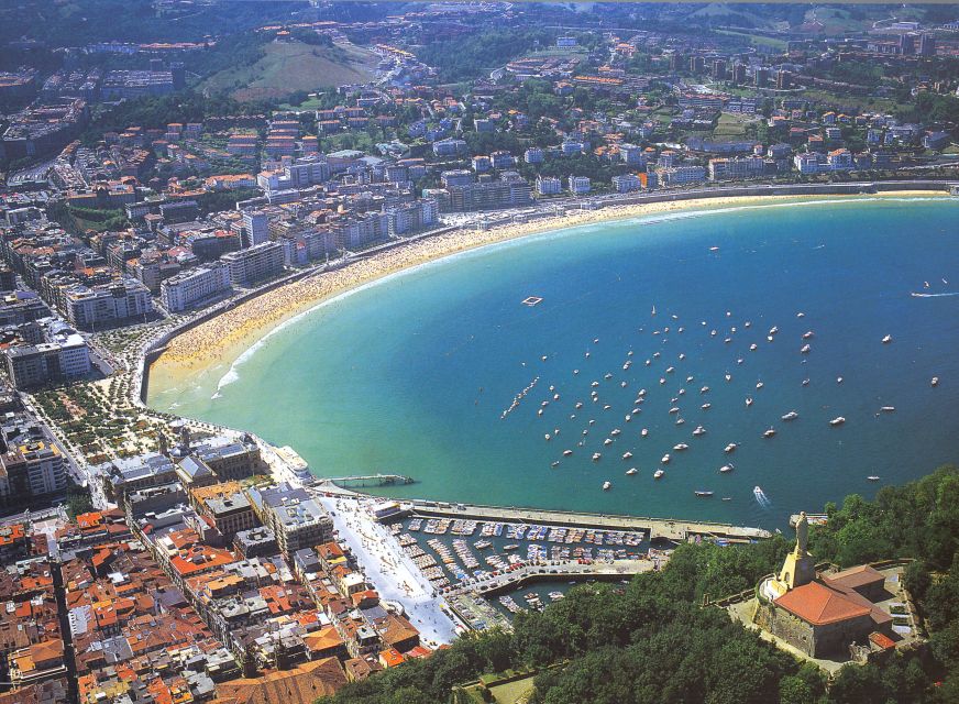 From Bilbao: Biarritz, Saint Jean de Luz, San Sebastian Tour - San Sebastián: your longest stop and best food break