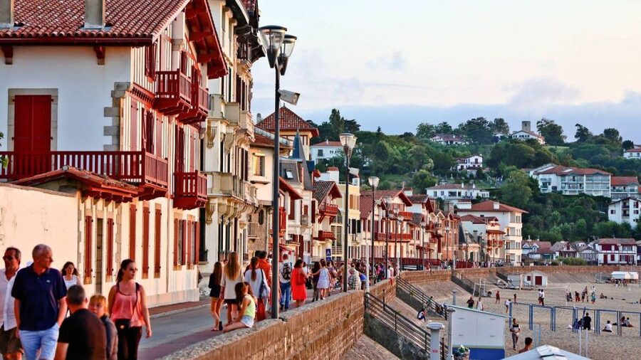 From Bilbao: Biarritz, Saint Jean de Luz, San Sebastian Tour - Mount Igueldo provides the day’s big finish