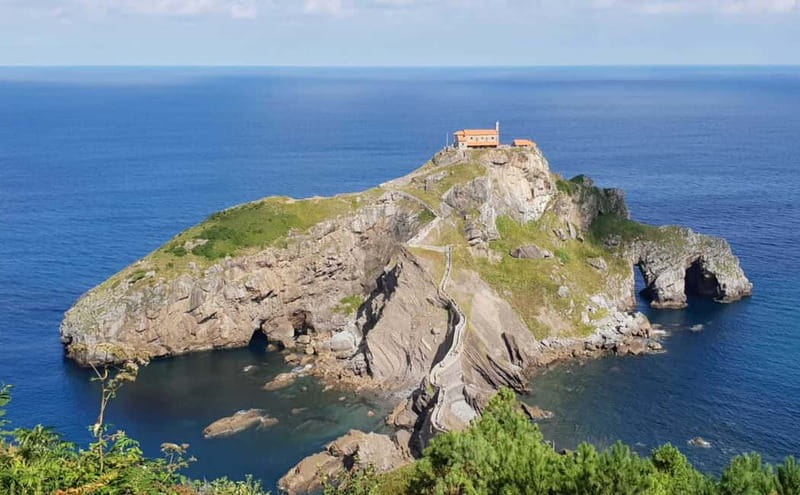 From Bilbao: Gaztelugatxe, Gernika, and Mundaka Group Tour - Key points at a glance