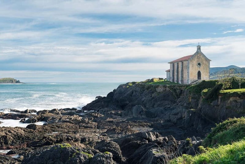 From Bilbao: Gaztelugatxe, Gernika, and Mundaka Group Tour - Gernika and the memory of the Civil War