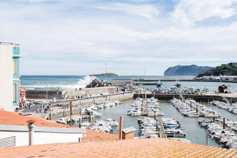 From Bilbao: Gaztelugatxe, Gernika, and Mundaka Group Tour - Should you book the Gaztelugatxe, Mundaka, and Gernika tour?