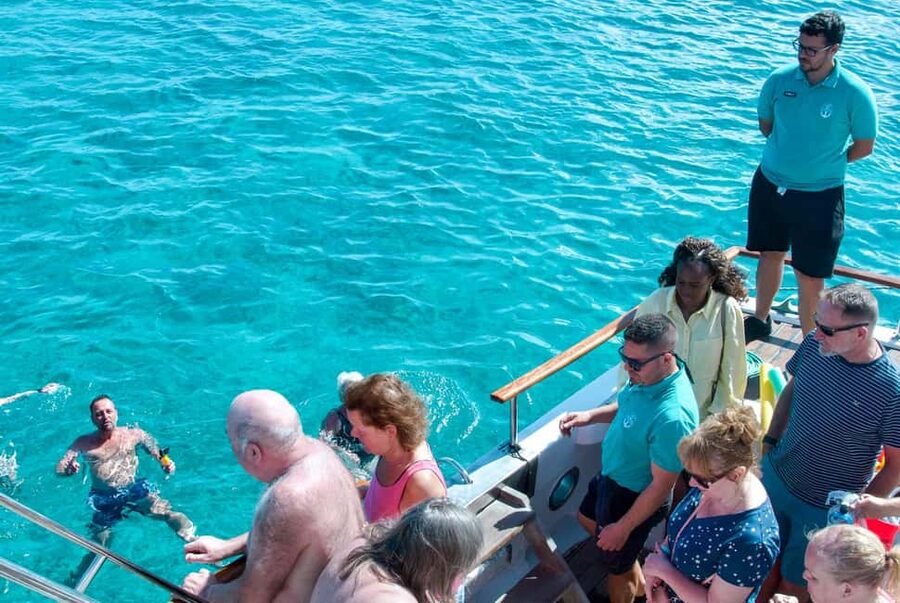 From Corralejo: Lobos Island Boat and Snorkel Activity - Exploring Lobos after the boat activity