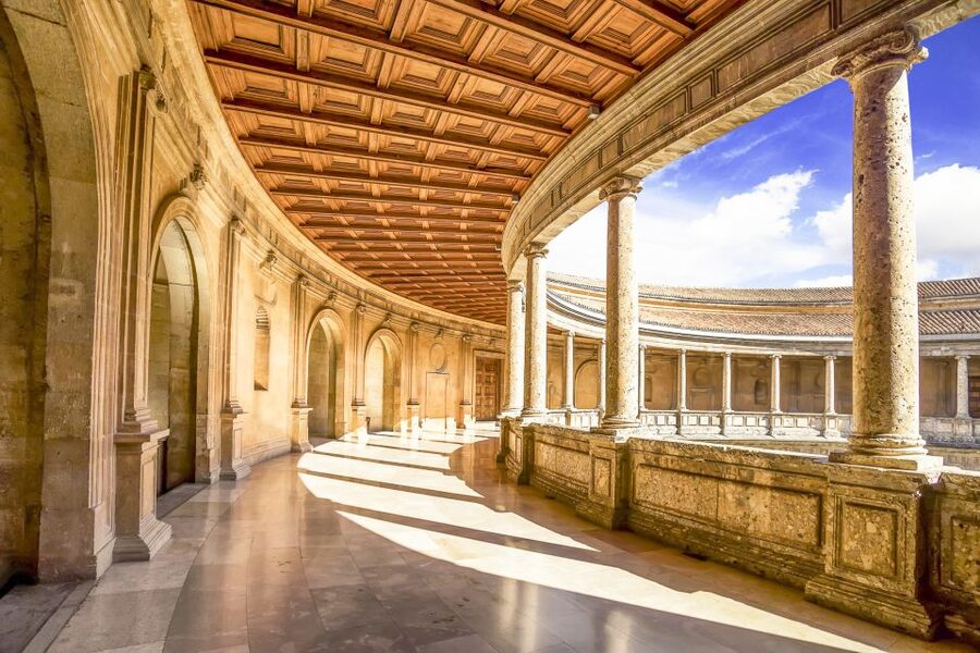 From Costa del Sol: Granada, Alhambra + Nasrid Palaces Tour - Guide quality and group experience